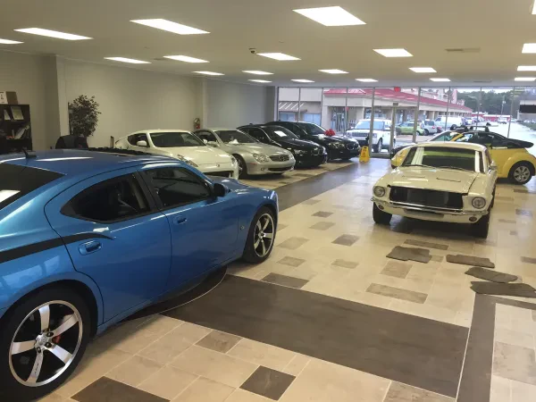 AutoQ Car & Truck Sales - photo 2