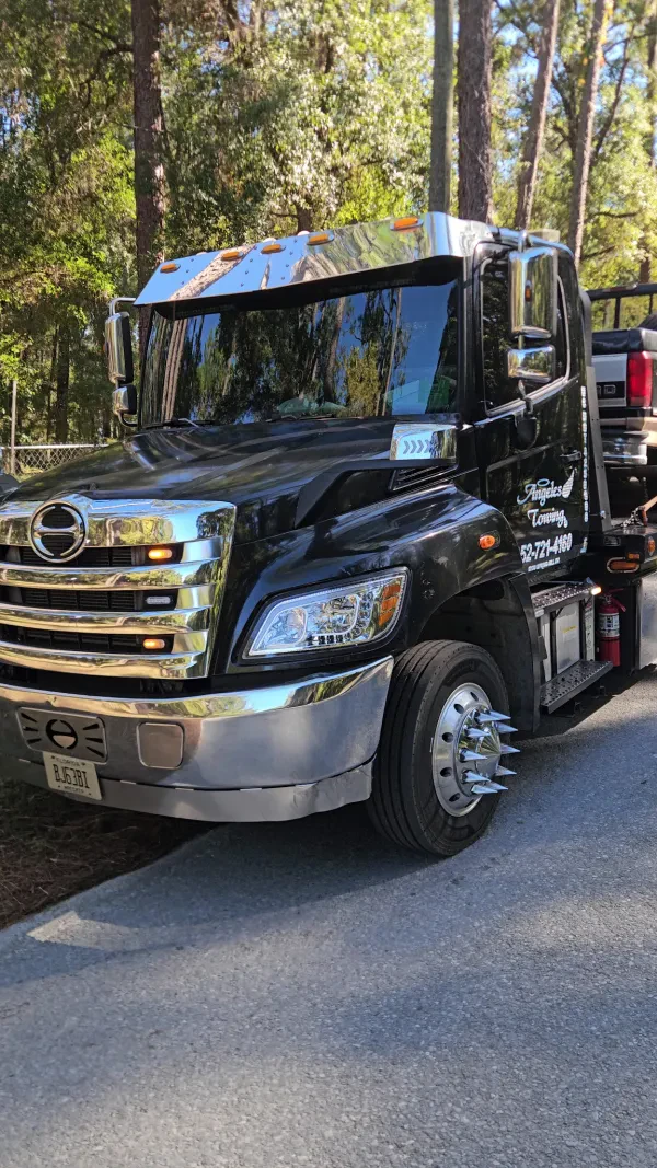 ÁNGELES TOWING SERVICE & RECOVERY - photo 2