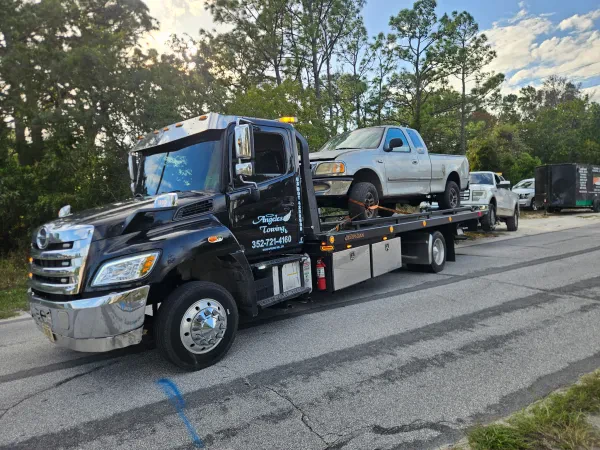 ÁNGELES TOWING SERVICE & RECOVERY - photo 4