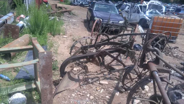 Mann's Used Auto Parts - photo 2