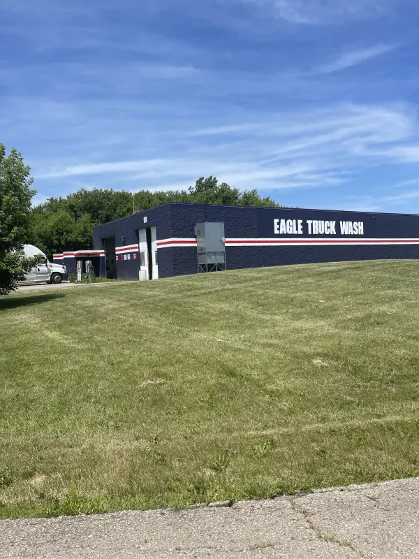 Eagle Truck Wash CH - photo 2