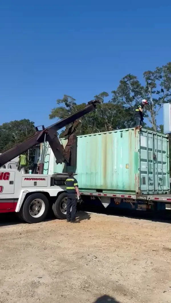 85 Towing & Recovery LLC - photo 2