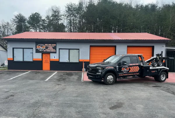 B&R Towing and Automotive - photo 2