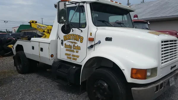 Norton's Auto & Wrecker - photo 3