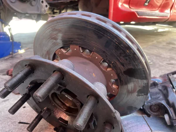 TNT HEAVY TRUCK AND TRAILER REPAIR . 24hr MOBILE - photo 4
