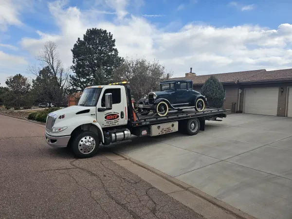 Knob Hill Towing - photo 2