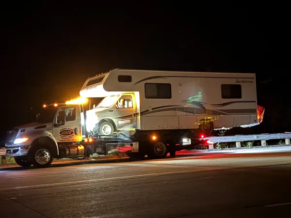 Knob Hill Towing - photo 4