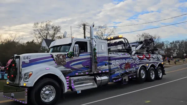 Robinson's Towing, Recovery & Semi Truck Heavy Wrecker - photo 2