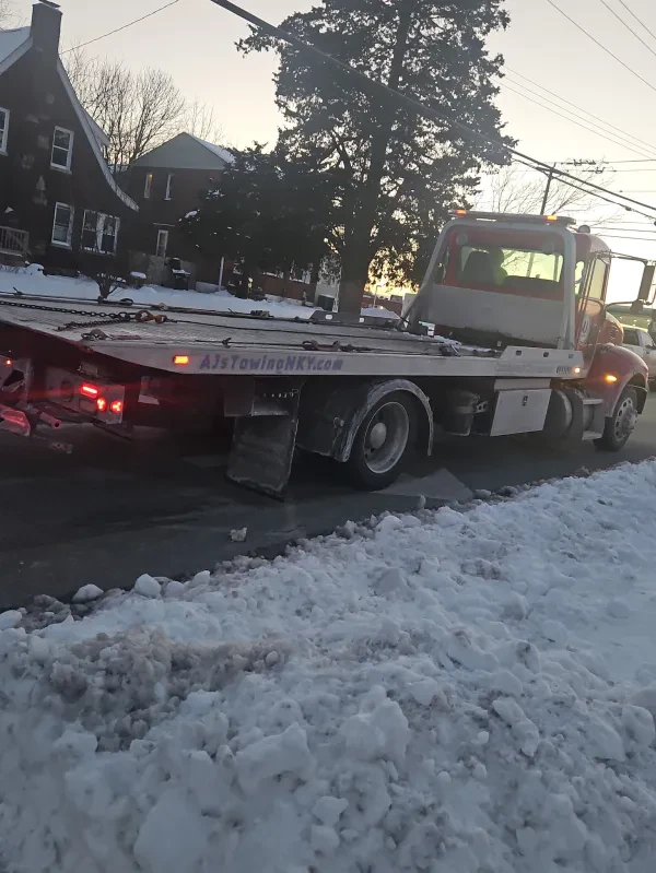 AJ's Towing and Recovery - photo 3