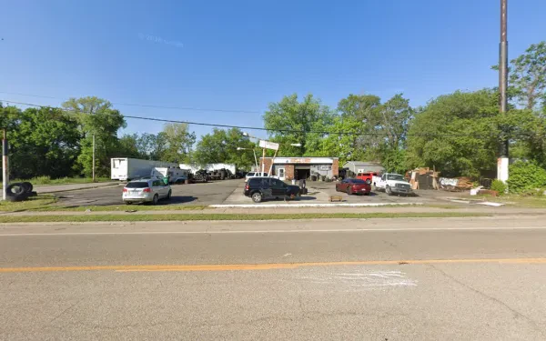 Al Johnson Towing LLC - photo 4