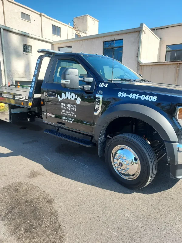 LANO EMERGENCY ROAD SERVICES - photo 2