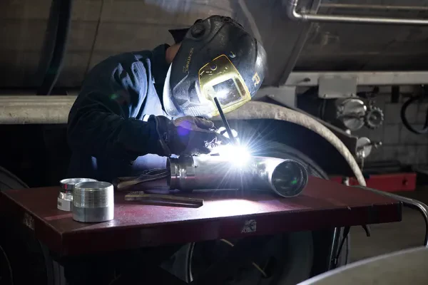 Universal Truck Service, LLC. - photo 4