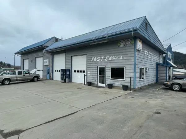 Fast Eddie's Inc. - photo 2