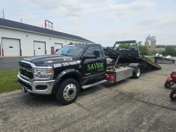 Savior Towing and Auto Salvage LLC - photo 2
