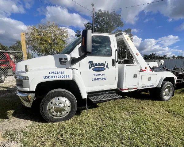 Breaux's Wrecker LLC - photo 2