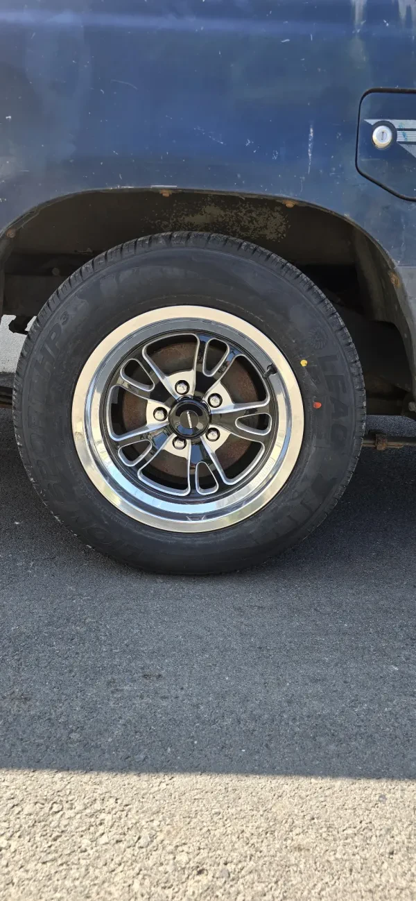 Flathouse Tires Inc - photo 4