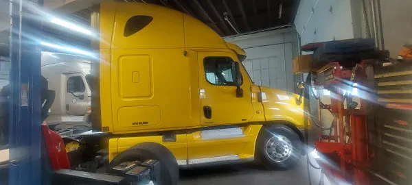 Mayweather Auto & Tires Services - photo 3