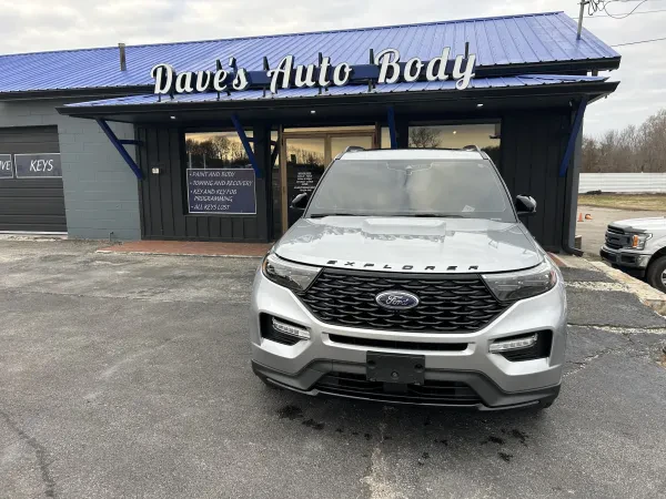 Dave's Auto Body Shop & Towing - photo 3