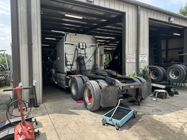 HM Truck Repair And Diagnostics LLC - photo 2