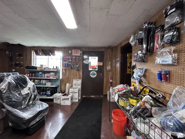 Winrock Truck Parts & Equipment - photo 2