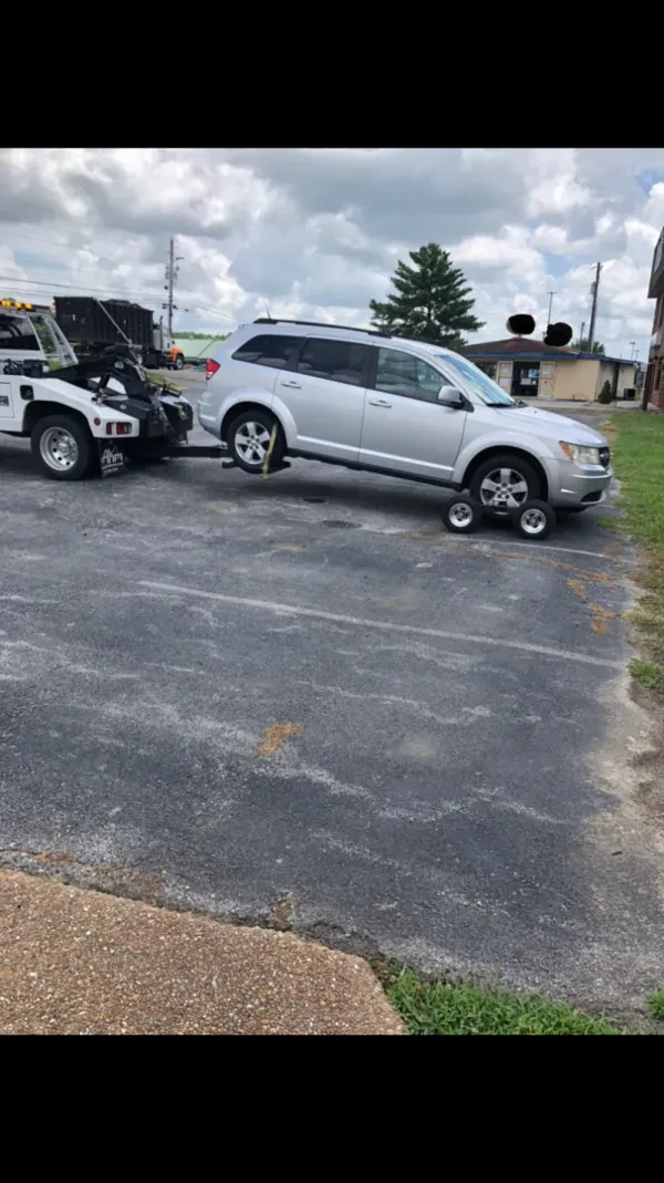 Parker Towing & Recovery - photo 3
