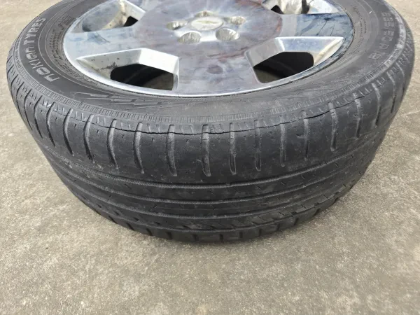 Loflin's Auto Parts - photo 2
