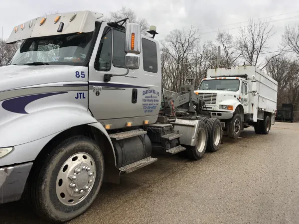 Solares Scrap Metal & Truck Export - photo 2